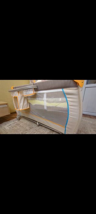 Детский манеж и кровать Hauck