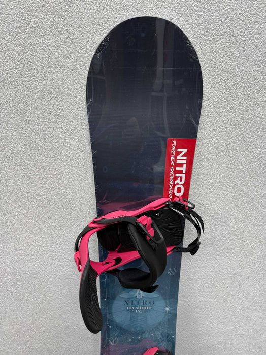 placa noua snowboard nitro mystique L142cm