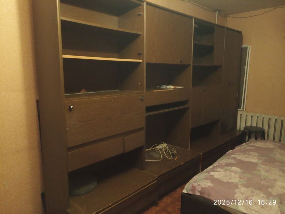 Стенка советского производства.