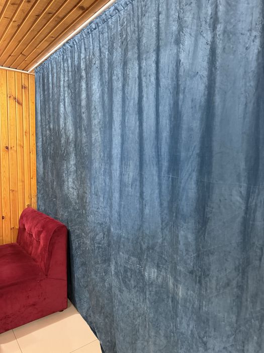 Продам шторы по 3 м