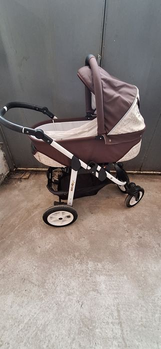 Комбинирана бебешка количка
