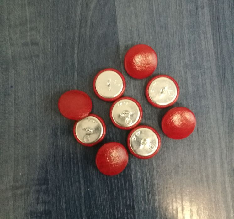 Обличане на копчета