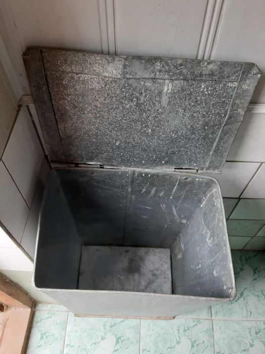 Продам  оцинкованную ёмкость