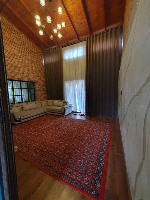 Koʻksaroy 6 sotu 6 xona+holl