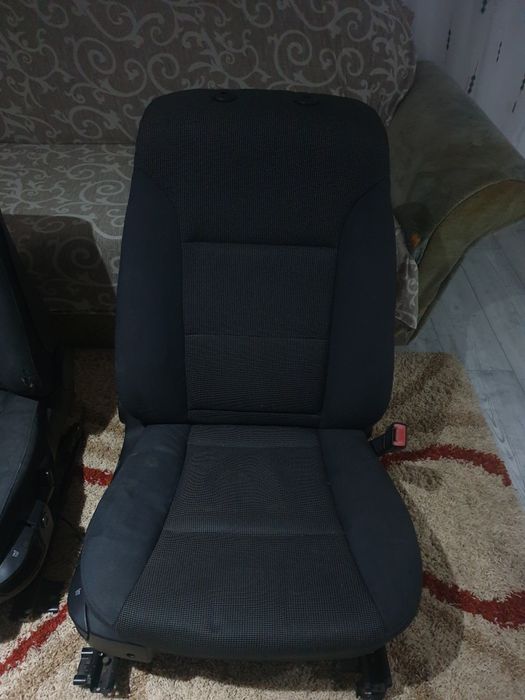 Vând interior seria 5 electric cu încălzire