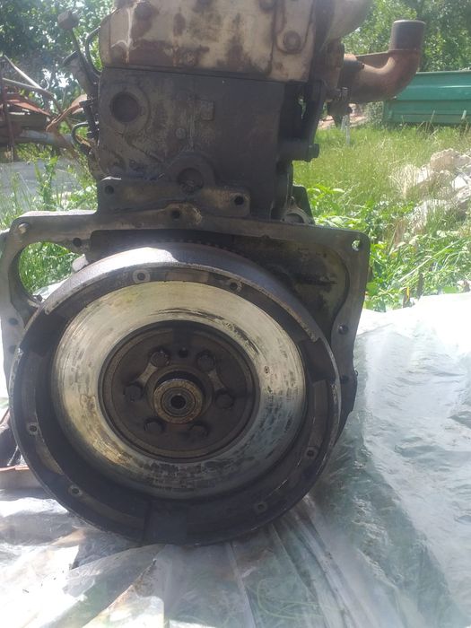 Vând  piese motor  perkins