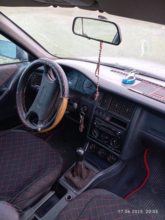 Продам ауди б4 1992 года