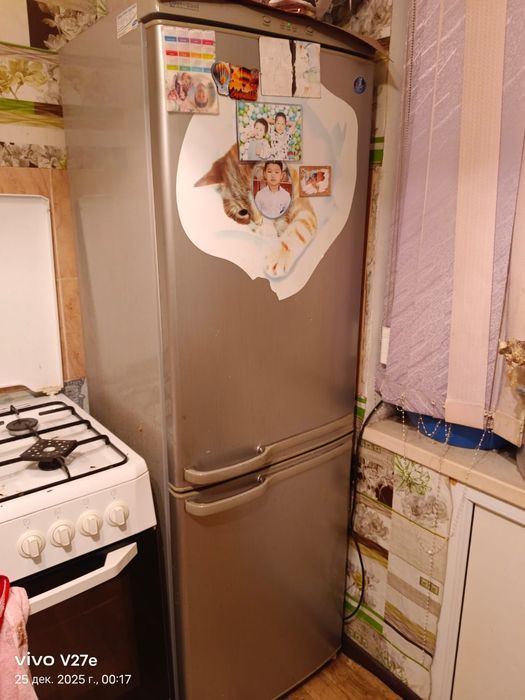 Продам Срочно холодильник самсунг рабочи все вопросы по телефону