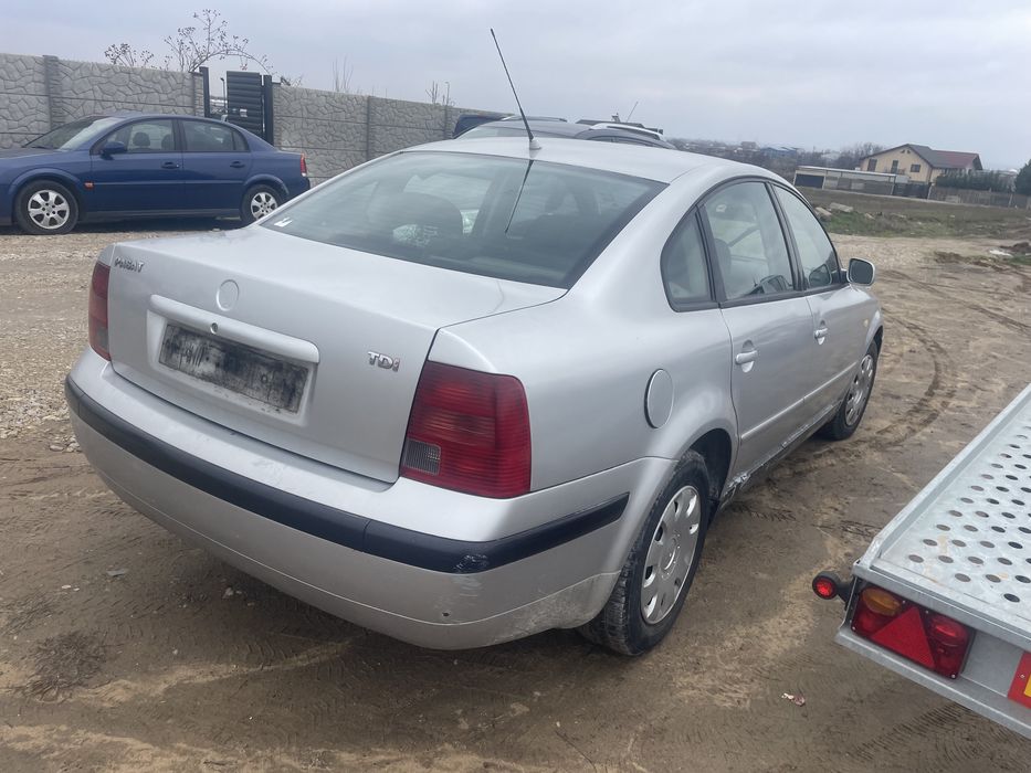 Dezmembrez vw passat ALH