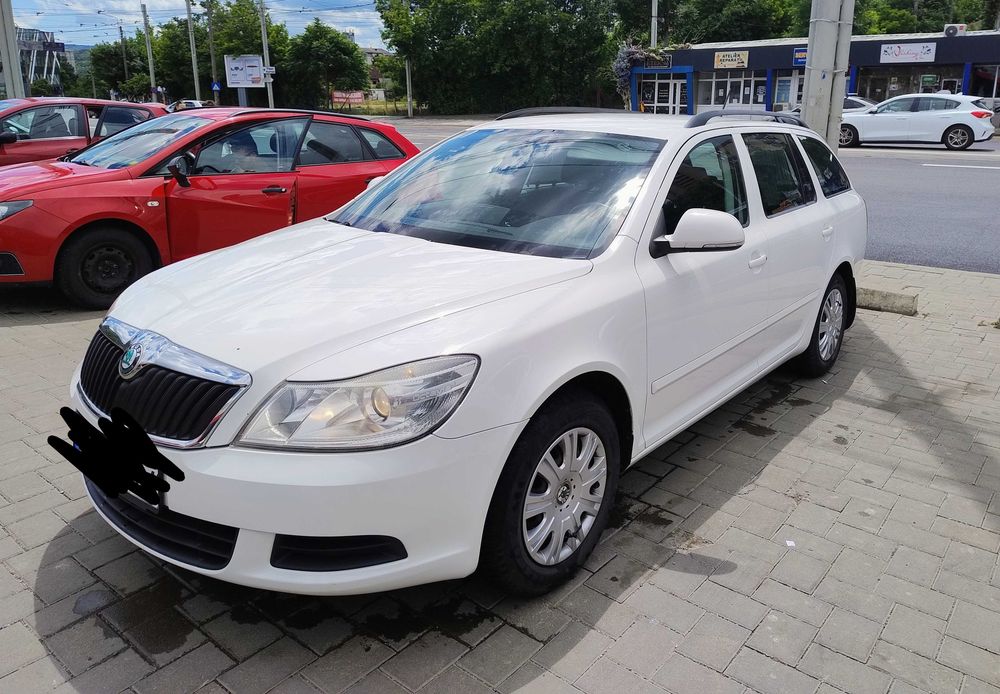 SKODA Octavia 2011 — imagine 2