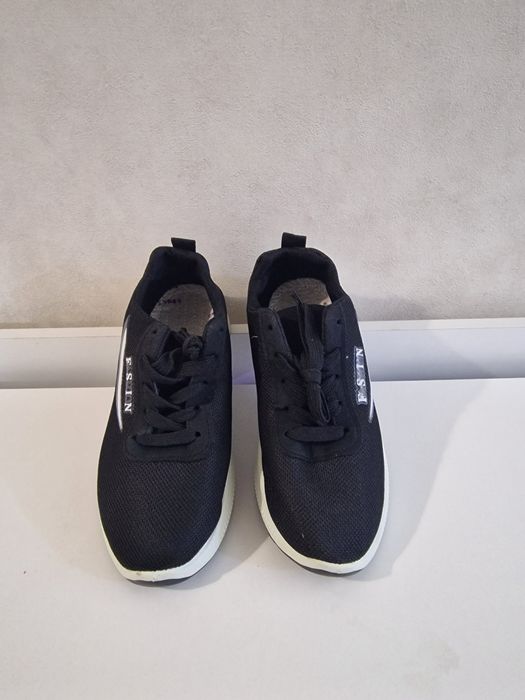 Кроссовки  летние