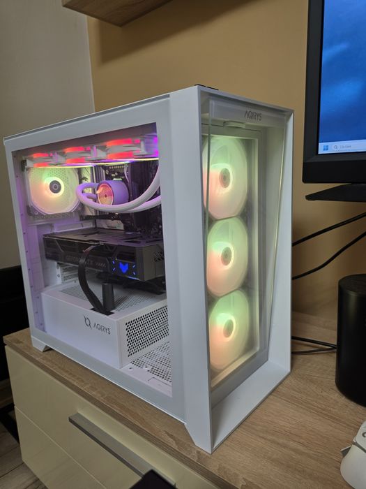 Gaming Pc Ryzen 7 9700x,Rtx 5070,32Gb Ram,1tb Nvme