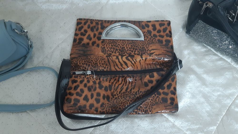 Женские сумочки  аксессуары