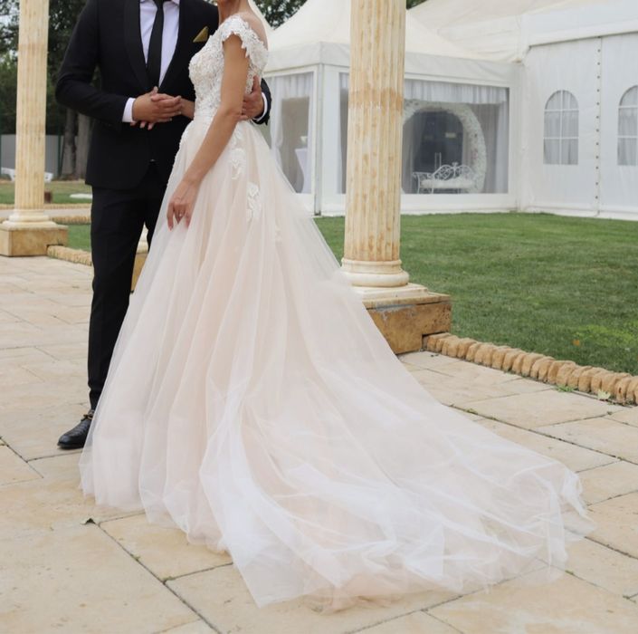 Rochie de mireasa tip sirena