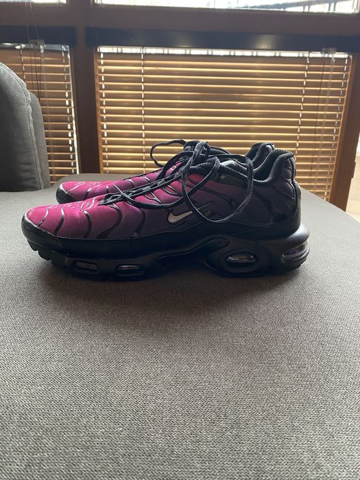 Лимитирани обувки Nike tn