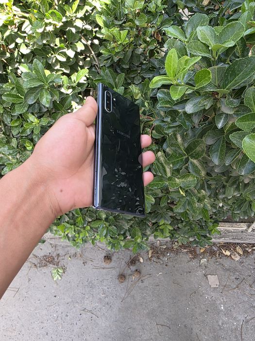 Samsung note 10+  dastavka bor