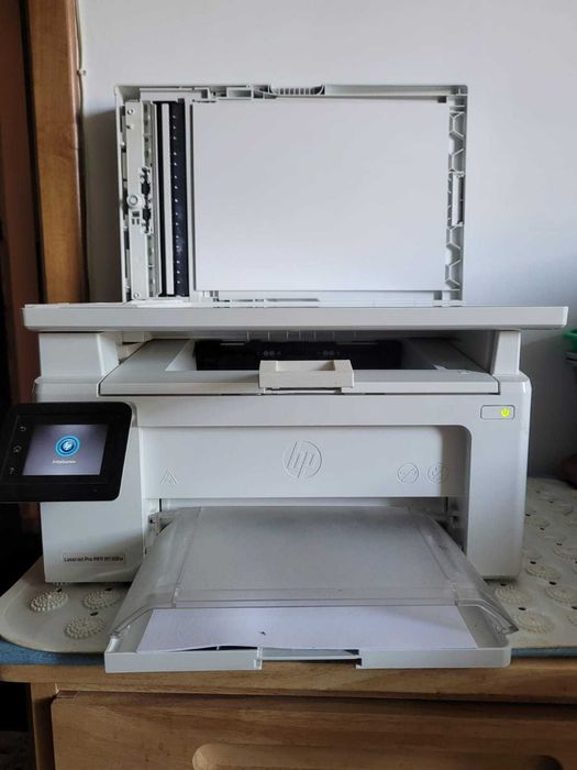 imprimantă HP Laser pro M130fw