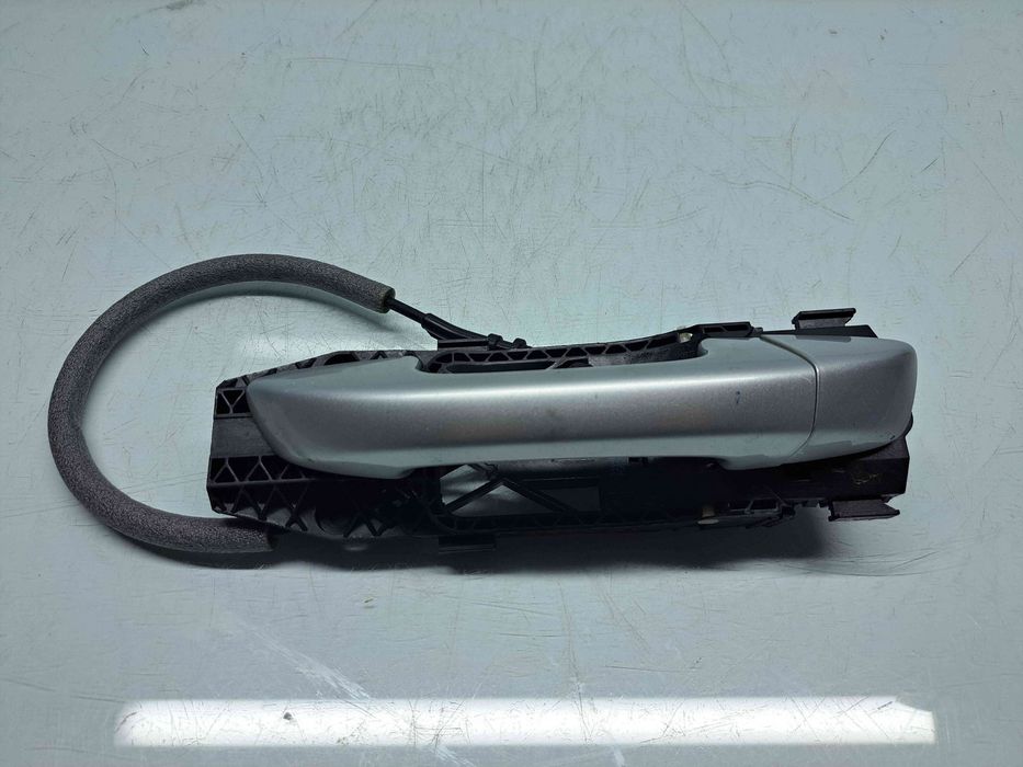 Maner usa stanga fata Volkswagen Golf 6 (5K1) [Fabr 2009-2013]