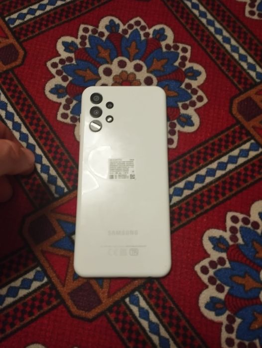 Самсунг А13 в хорошем состоянии