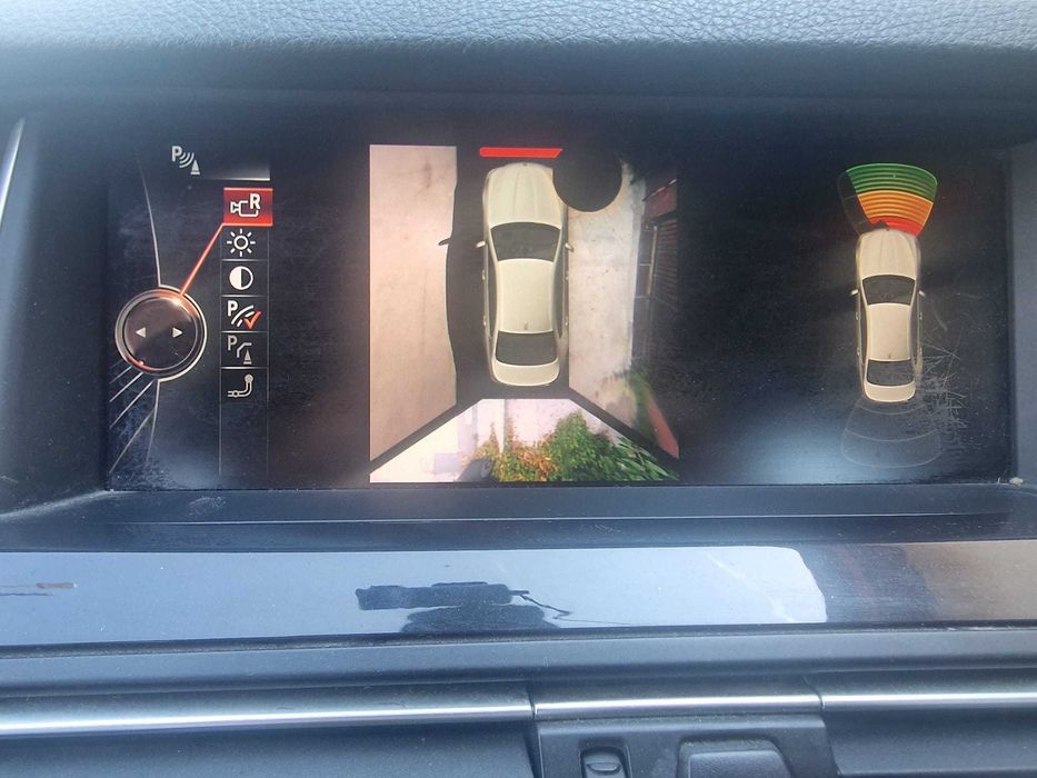 BMW Seria 5 (F10) 520d — 2015, 440.000 km, negru