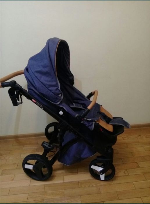 Продам коляску Lonex