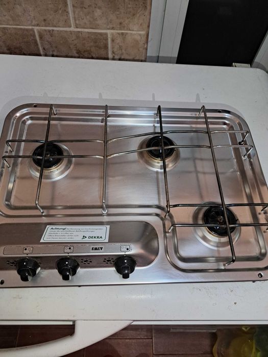 Газов котлон и мивка каравана кемпер