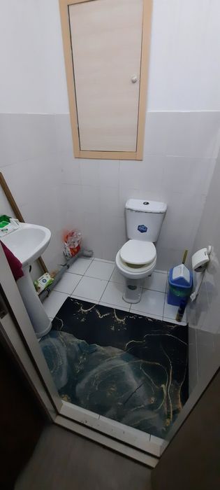 Квартира сотилади. 3 хонали 2-этаж.