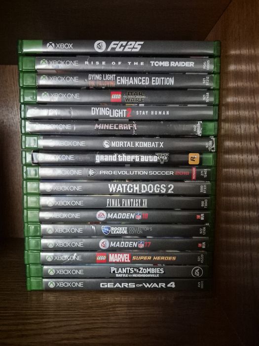 Xbox one cu 2 controller si  17 jocuri