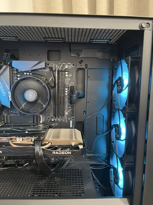 Gaming PC Ryzen 5 5600 + RX 6600 8GB + 32 GB DDR4 RAM CL16 с гаранция