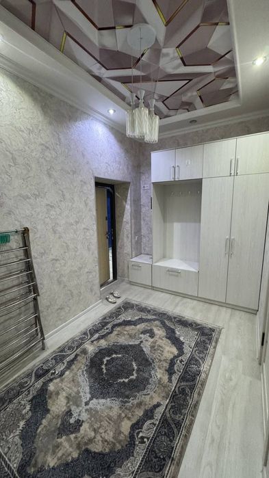 Самарканд шахар вакзал худудида жойлашган янги курилган уйнинг иккинчи