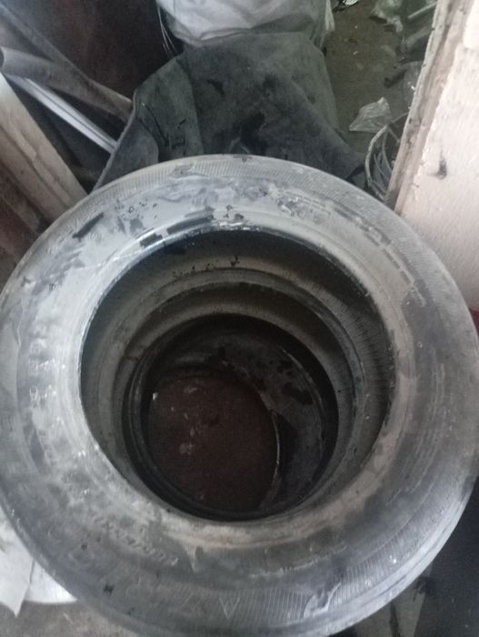 Продам летние покрышки