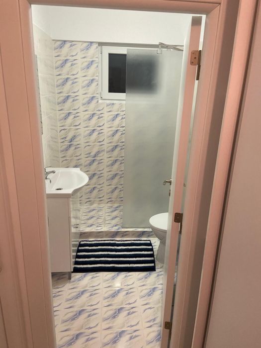Inchiriez apartament in tunari