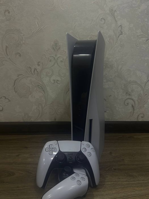 Продается Игровая Приставка PS5