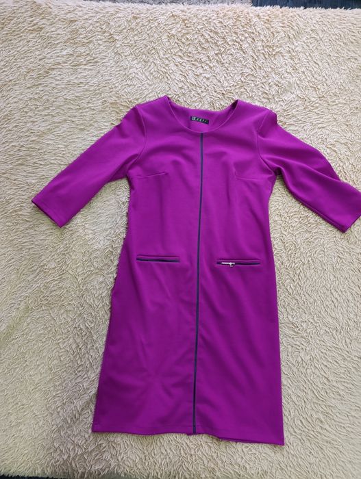 Продам платья размер 48-50