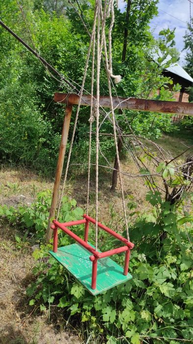 Качель детская деревянная