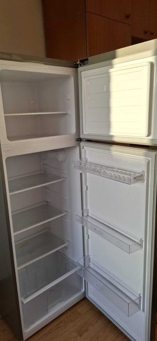 Vand frigider Arctic cu 2 usi, 306L, AD60310M40S, stare ca nou