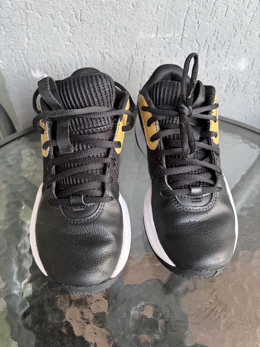 Adidasi Under Armour copii marimea 36