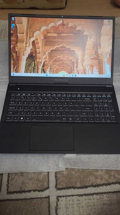 Laptop Premium Intel Core i7-1355U,  32 GB ram,  512 ssd  , nou
