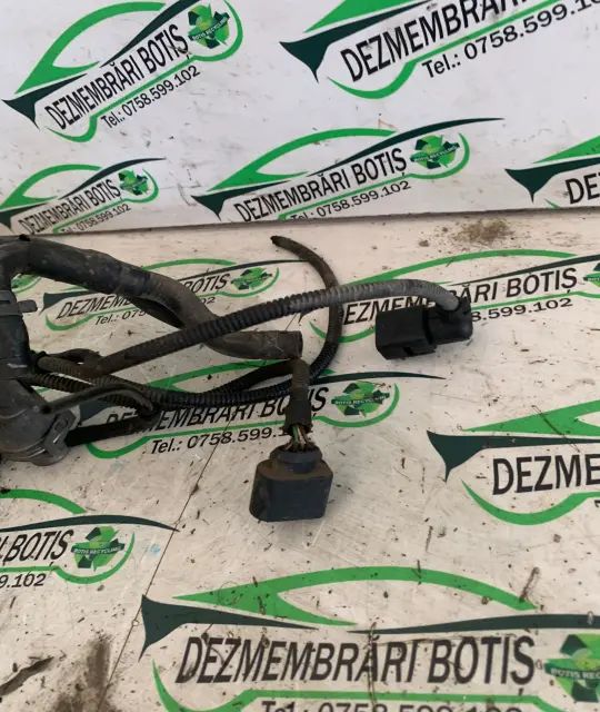 Rampa injectoare 036 133 319 Volkswagen VW Golf 1.4 MT (75 hp)