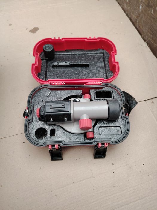 Продам монокль невелир