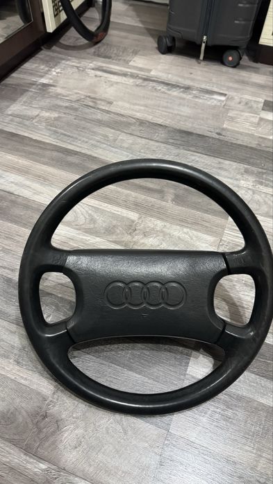 Продам руль на Ауди
