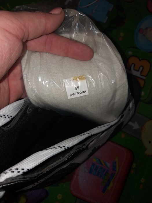 Коньки хокейные новые