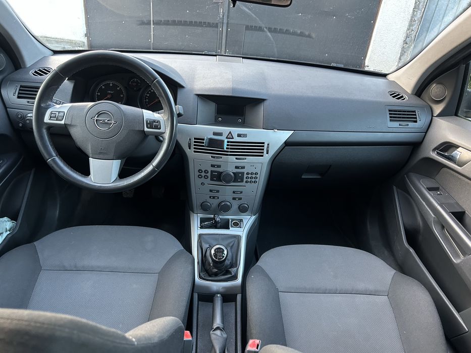 Opel astra h 2012