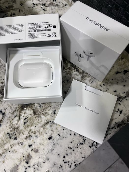 AirPods Pro 2 Sigilate Noi