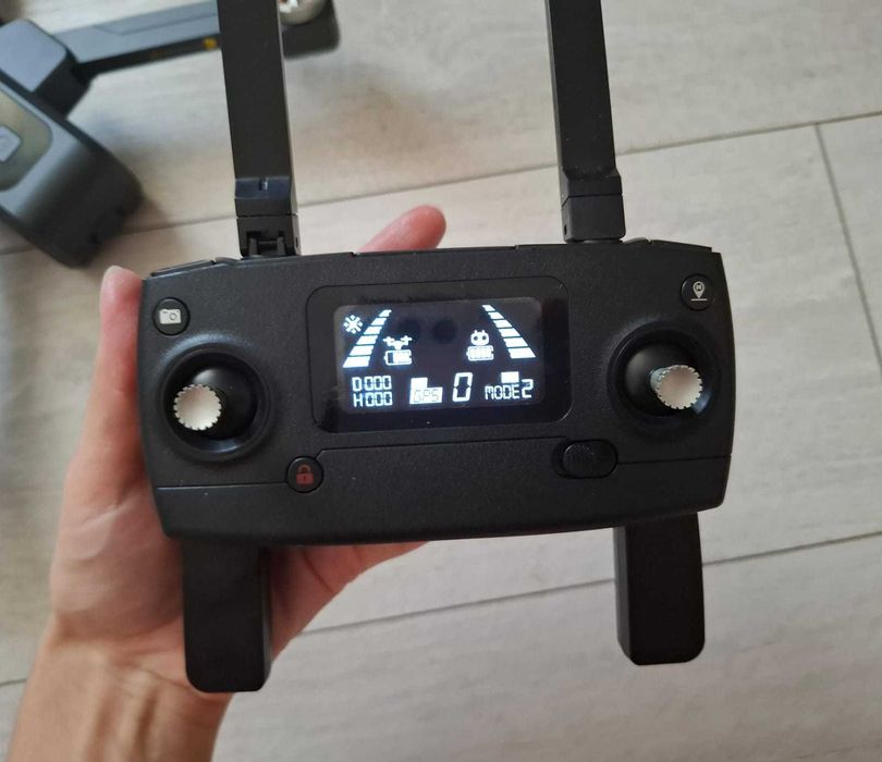 Drona Bugs 4W + geanta