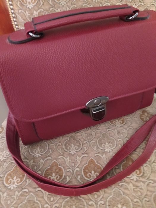 Компактная женская сумка