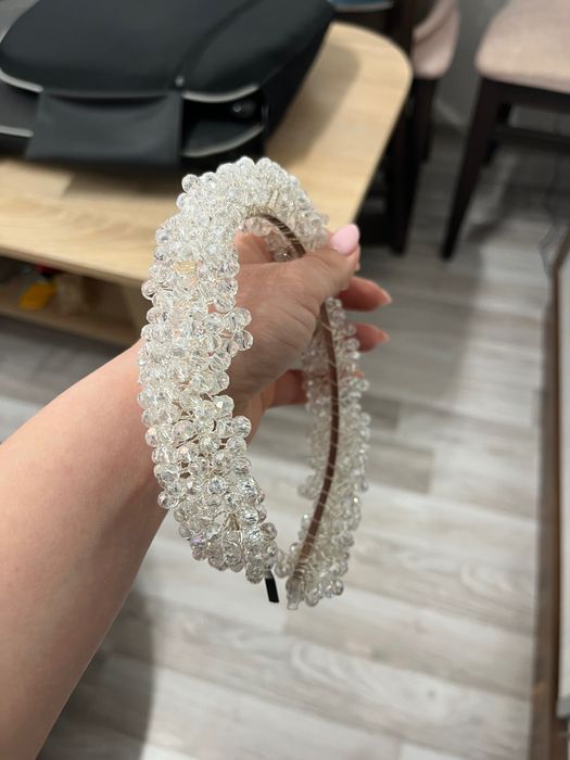 Диадема за коса подходяща за сватбена прическа