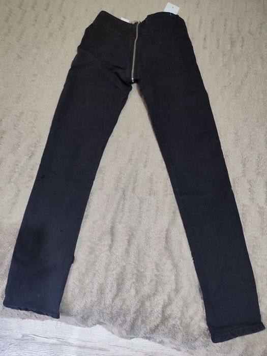 Женские джинсы для девушек