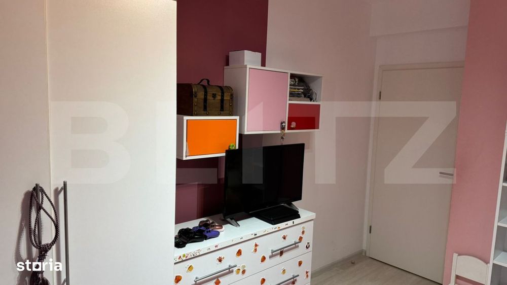 Apartament cu 3 camere, aer conditionat, etaj intermediar, lift, parca