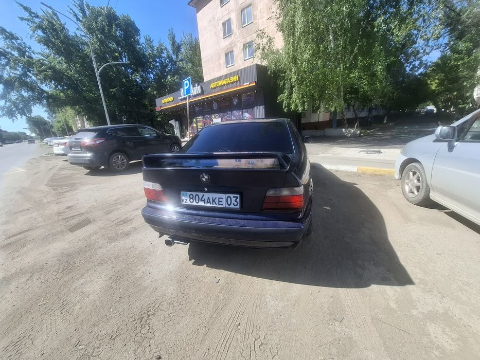 Продам бмв е36 все хоршшо